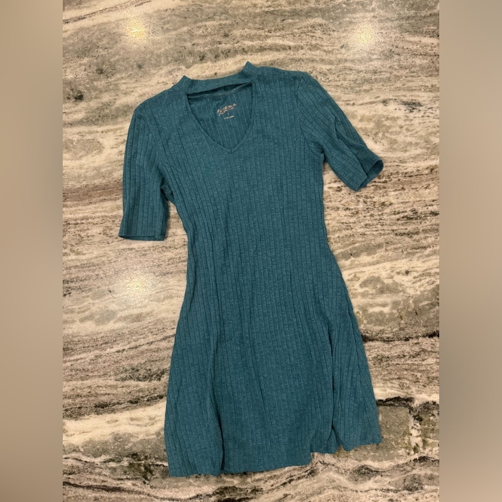 Arizona Jean Company Teal Ribbed V-Neck Knit Dress